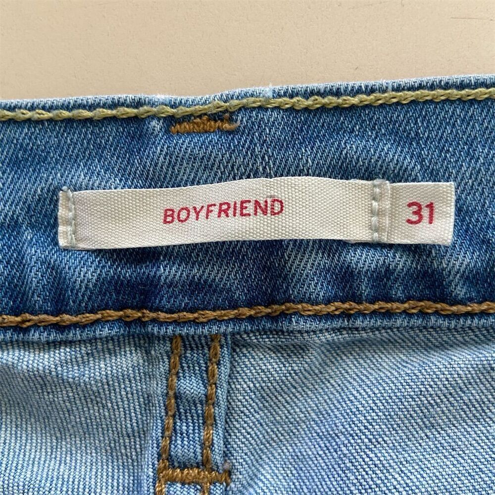 Levi's Women's Boyfriend Jeans Size 31 Light Blue Ripped Relaxed Fit - Picture 2 of 5